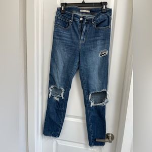 Levi 721 high rise skinny 28